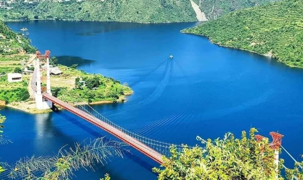 379974955_977522590021619_725356899232634101_n Dobra Chanti Bridge Trekking