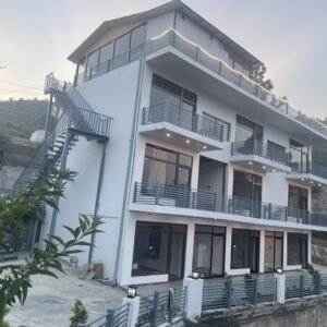 Luxury Meets Nature Surya Lake View Retreat